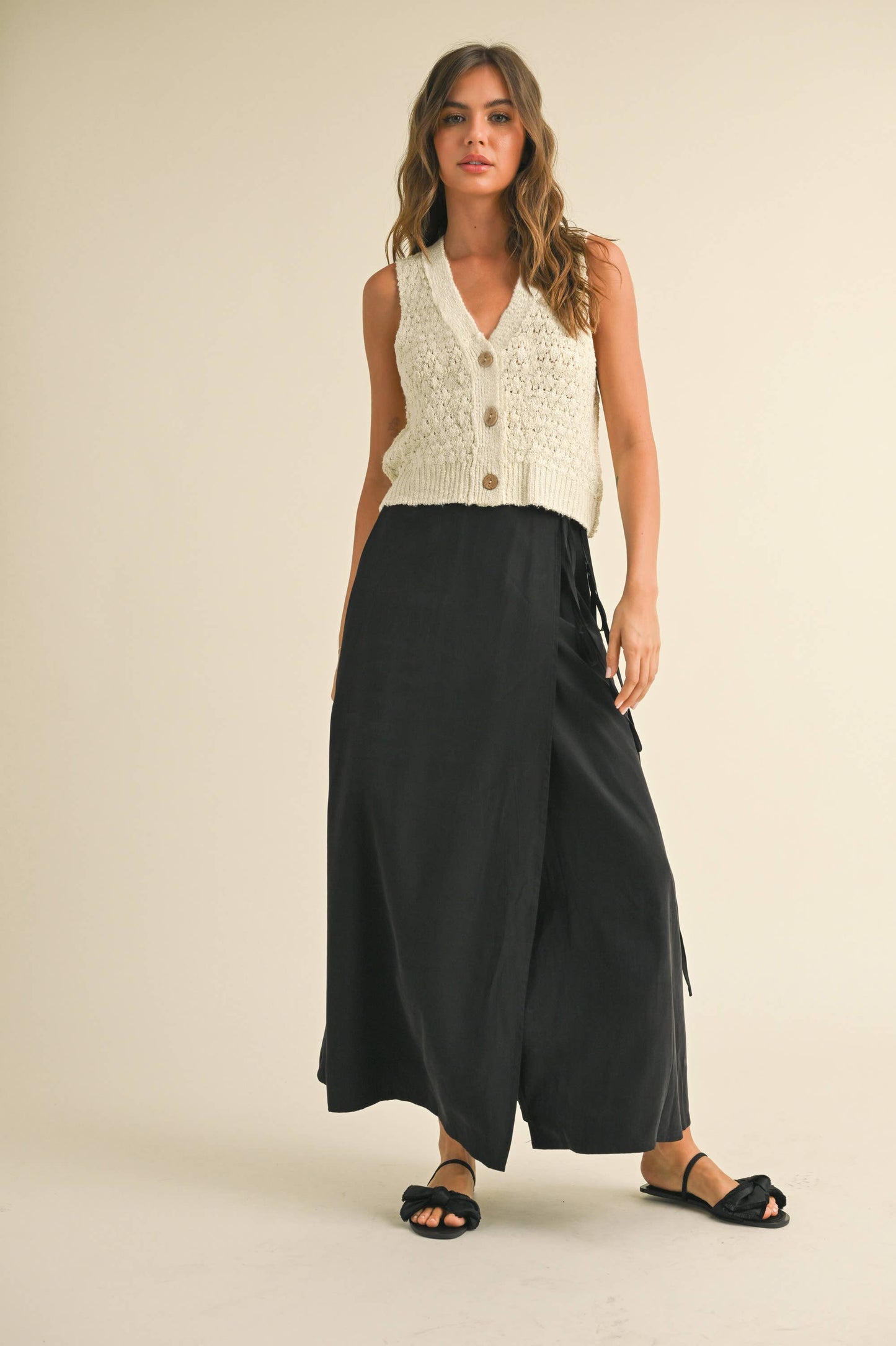 T3961 KNITTED VEST: Beige / S