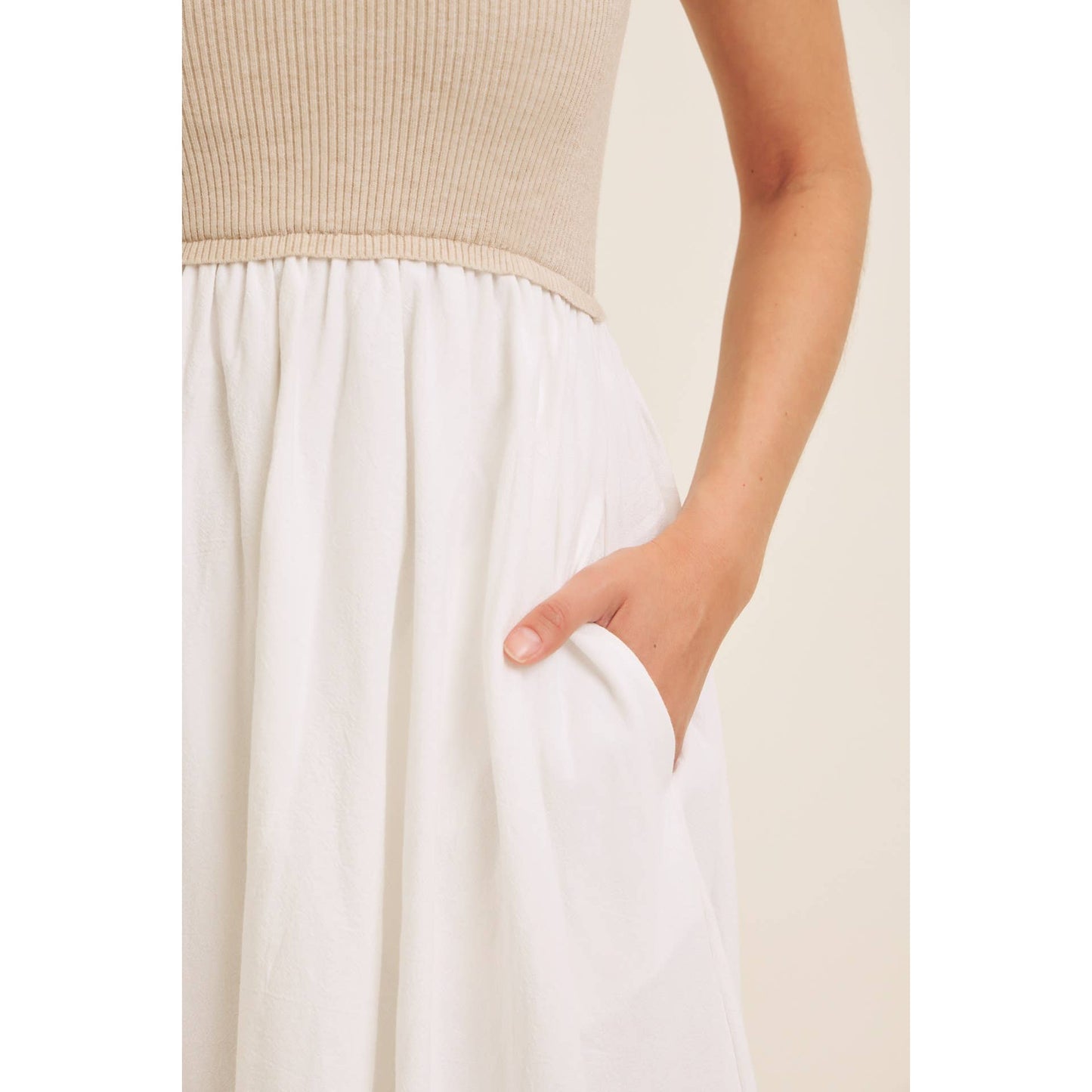 Keep Close (Tan/Cream) Midi Dress