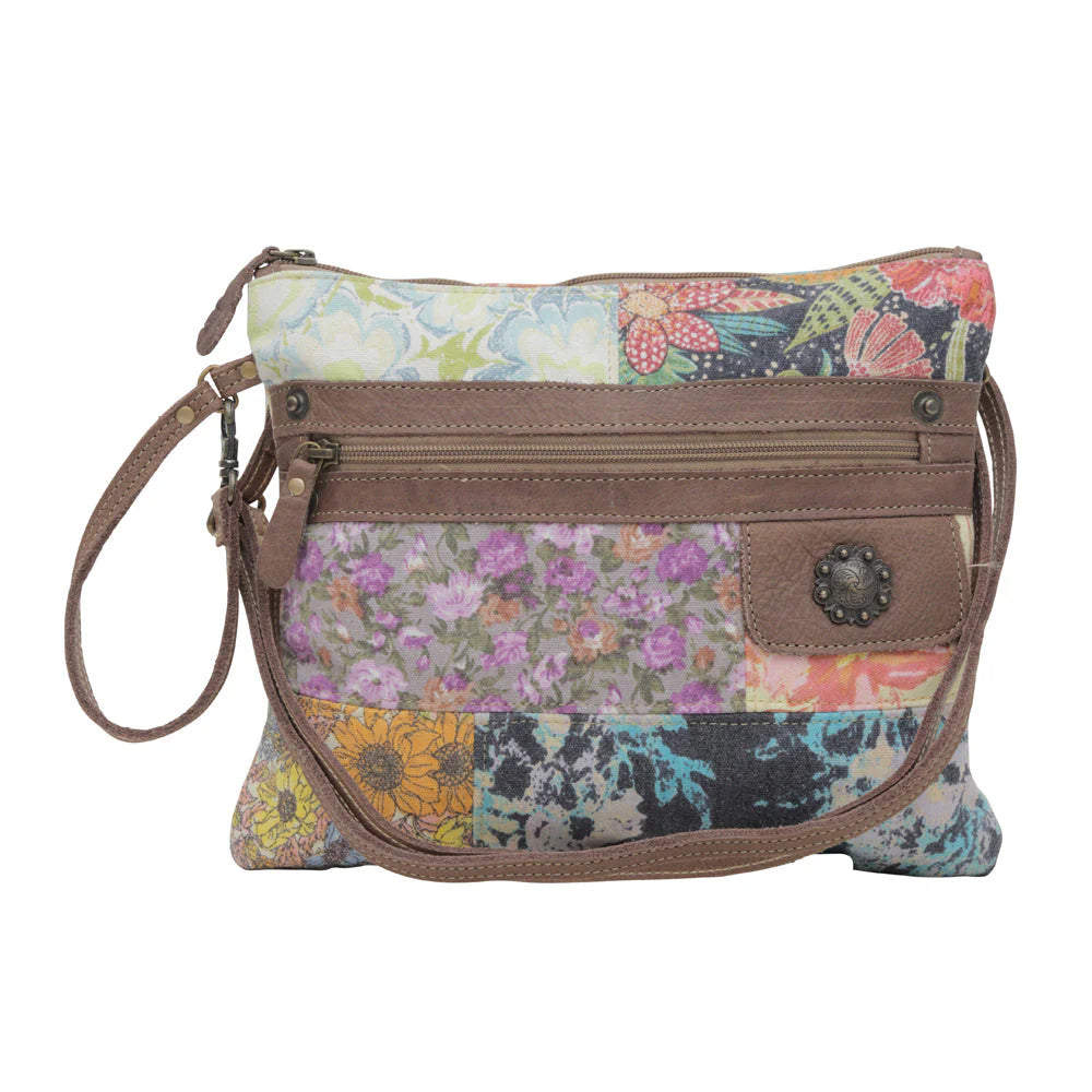 Myra Bag: Le Piccolo Crossbody/Wristlet