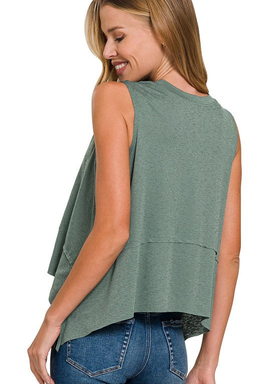 Light Layer (Jade) Side Slit Sleeveless Top