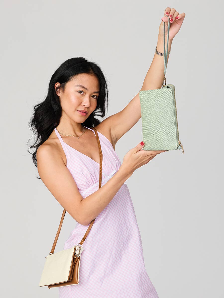 Riley (Mint) Micro Straw 3-Compartment Crossbody/Wristlet