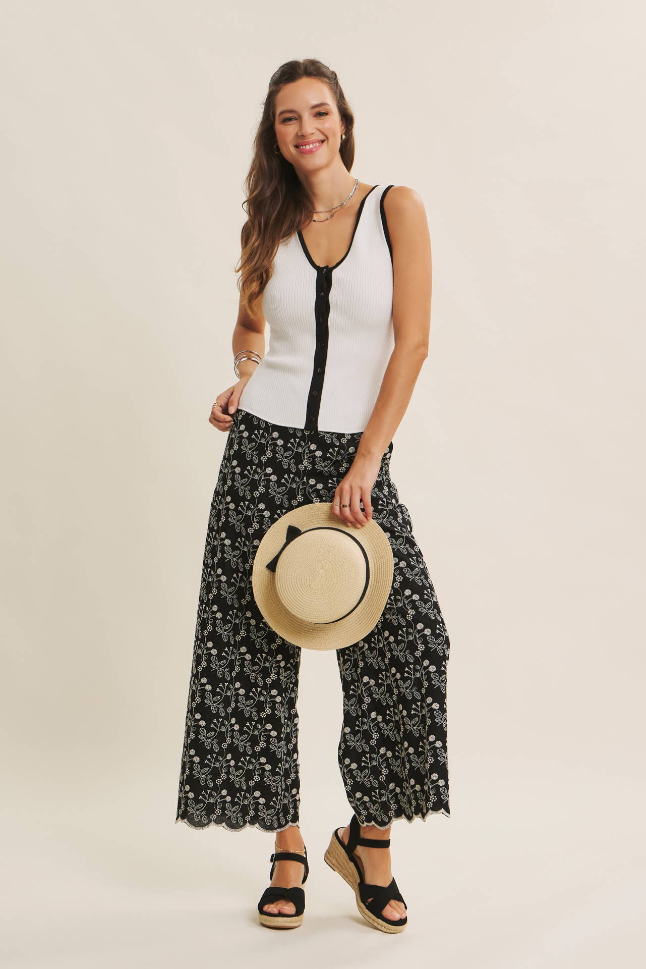 Love Stitch Embroidered Scallop Pants