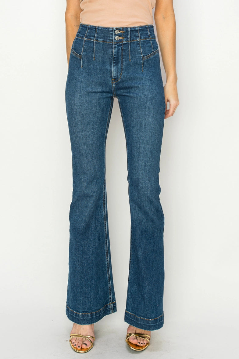 Hot Girl Era Modern Curvy Flare Jeans