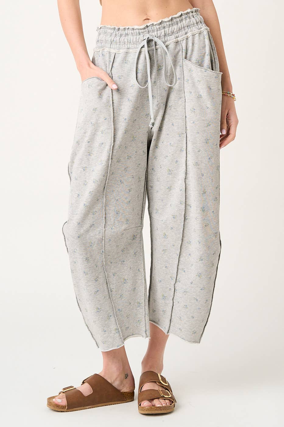 Good Plan (H Grey) Floral Barrel Pants