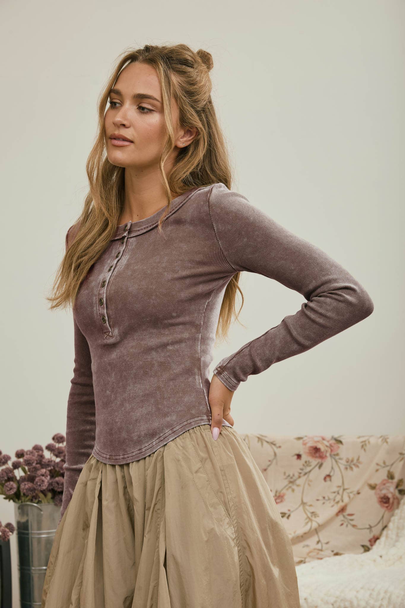 Feeling Fresh (Cocoa) Washed Henley Top
