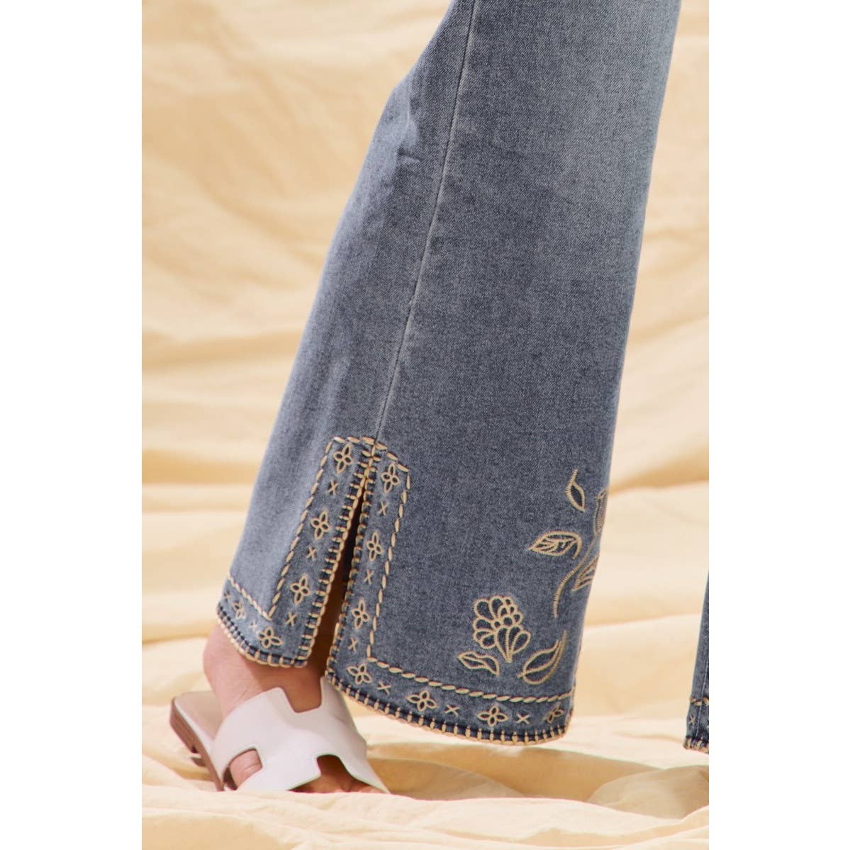 Leafy Dreams Embroidered Flare Jeans