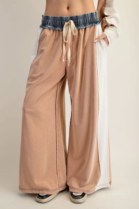 Good Sport (Cin) Denim Accent Pants