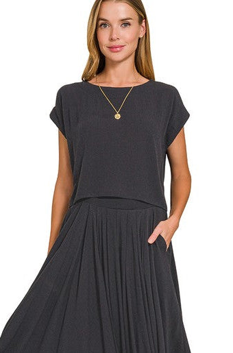 Easy Elegance (Black) Cropped Crinkle Top