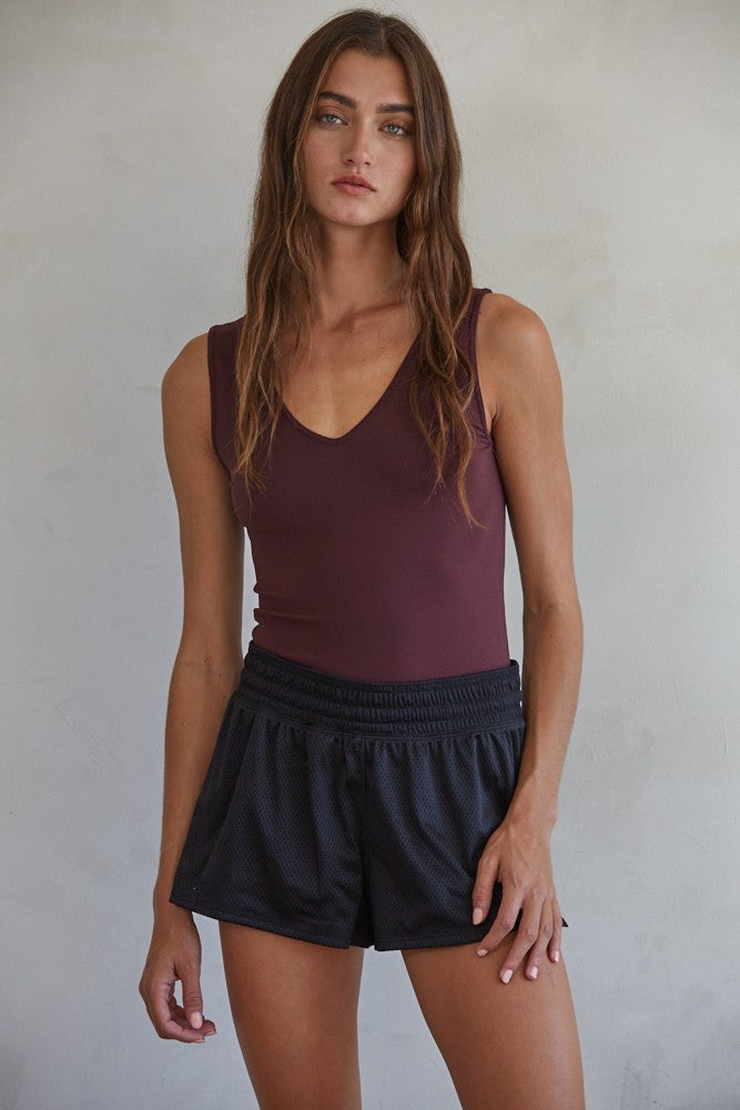 (Cassis) Seamless Reverse U-V Neck Tank