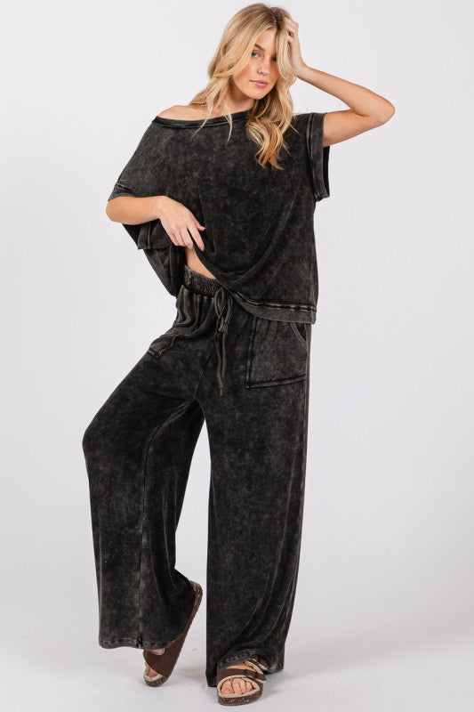 Magic Mineral (Black) Ribbed Knit Pants