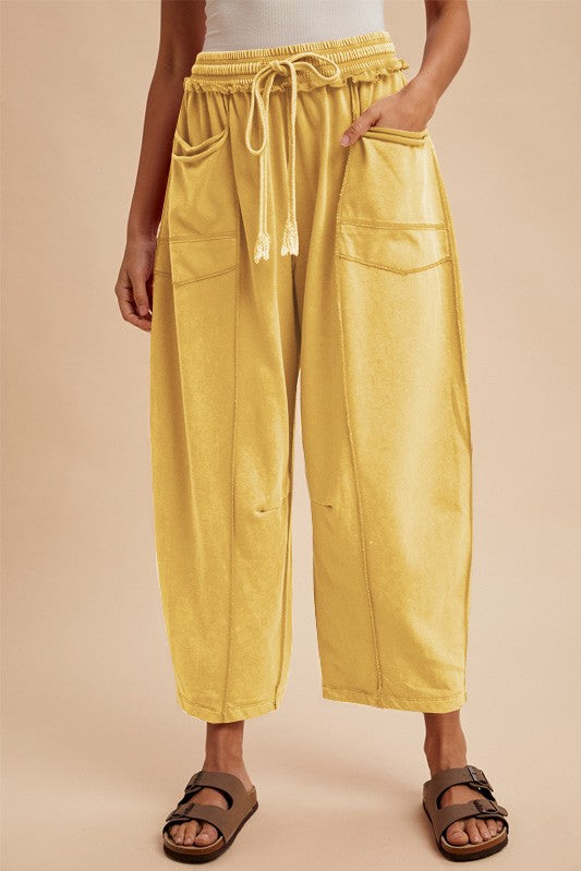 Never Better (Gold) Min Wash Barrel Pants