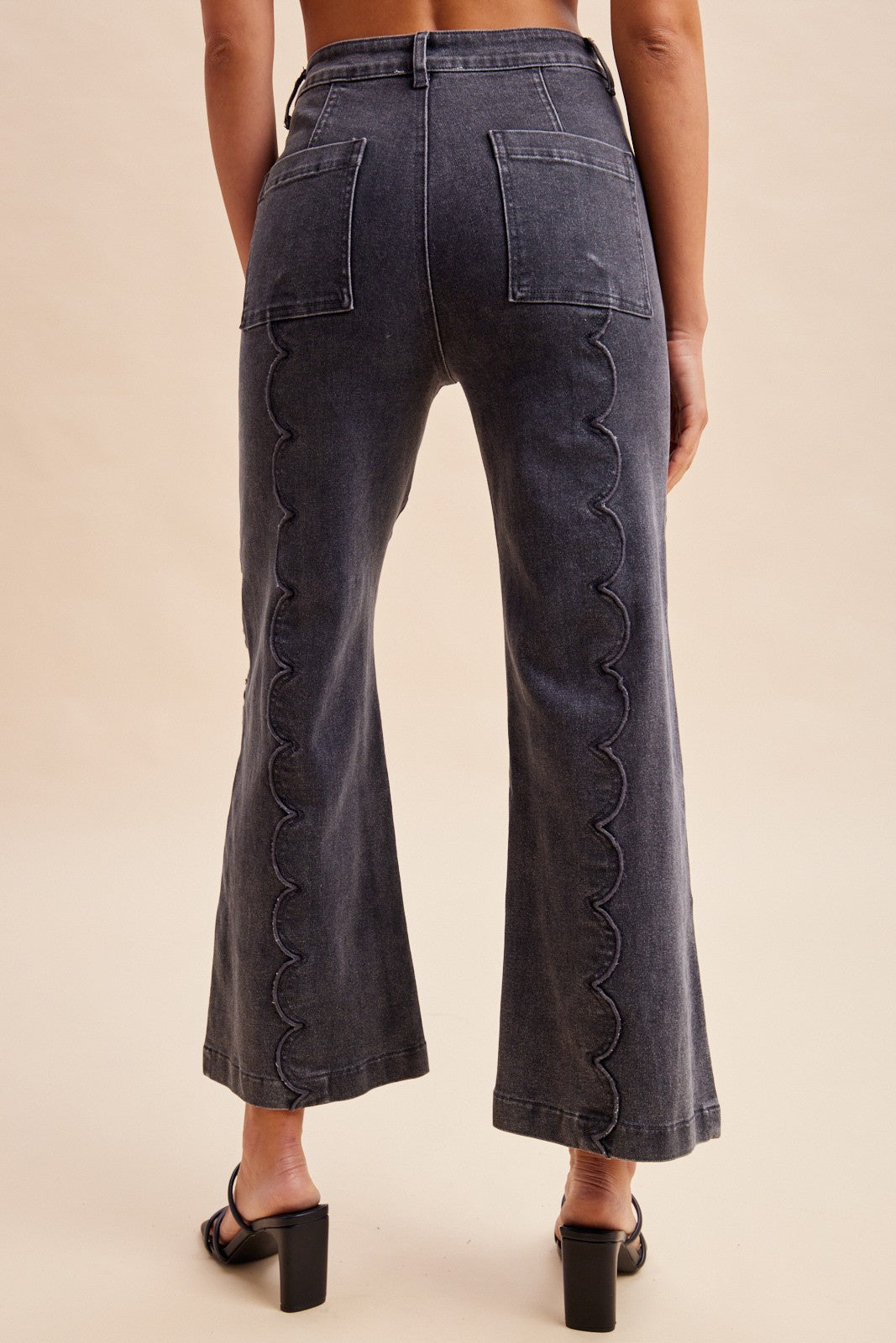 Star Of The Show (Grey) Scallop Jeans