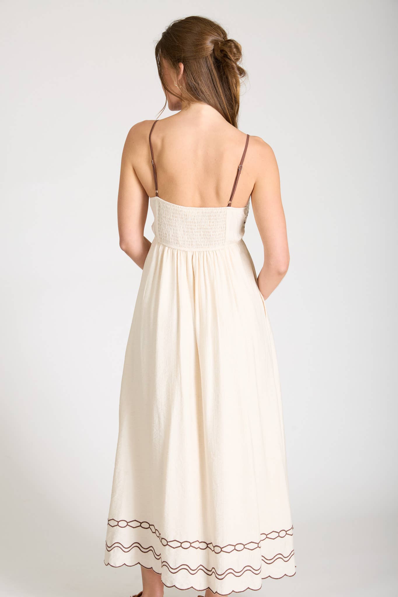 Effortlessly Pretty Embroidered Scallop Dress