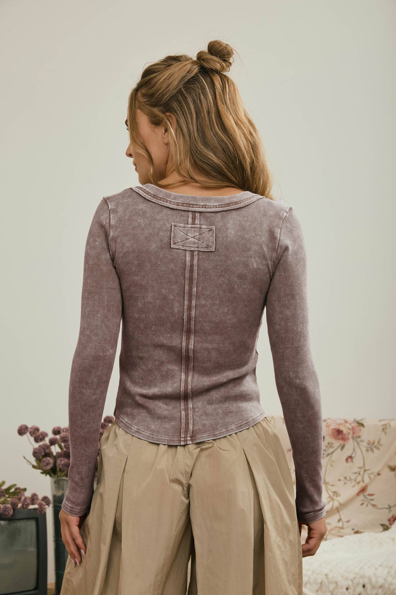 Feeling Fresh (Cocoa) Washed Henley Top
