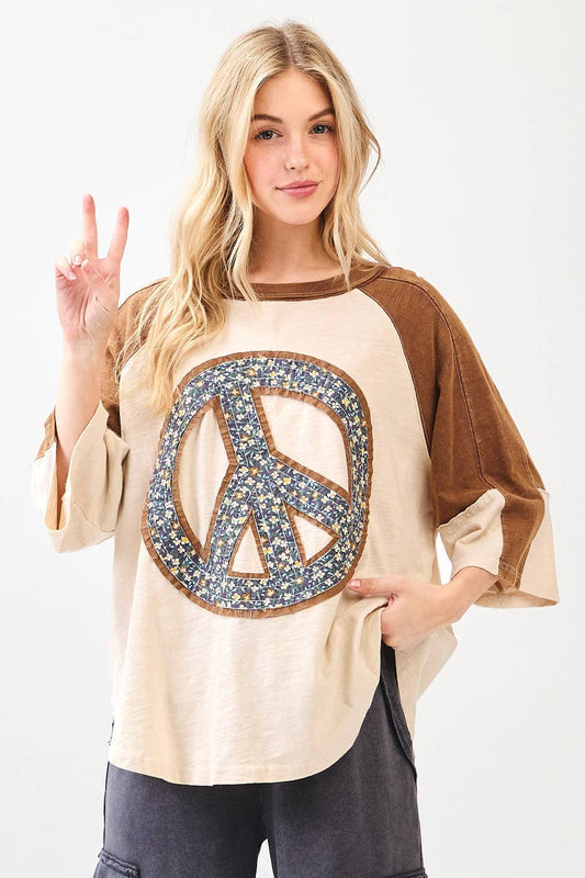 Peace Out (Ivory/Brn) Floral Patch Top