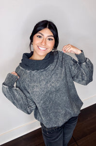 Mix And Match BLACK Dip Dye Pullover